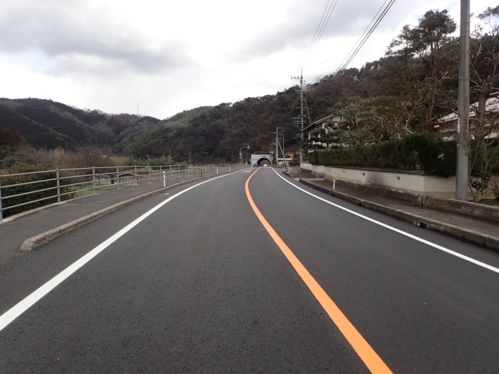 国道54号雲南地区舗装修繕工事の写真